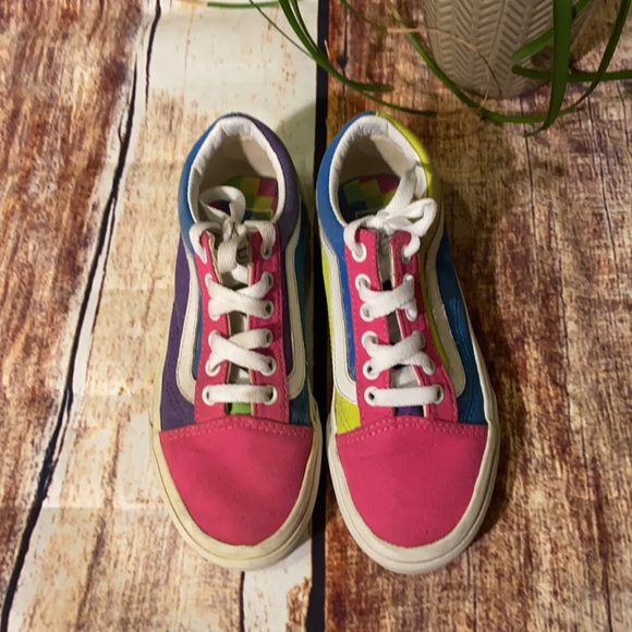 EUC GIRLS SIZE 1.5 Vans Shoes - Picture 2 of 6